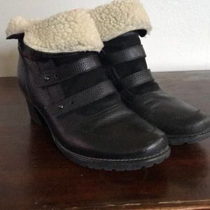 Earth brand booties